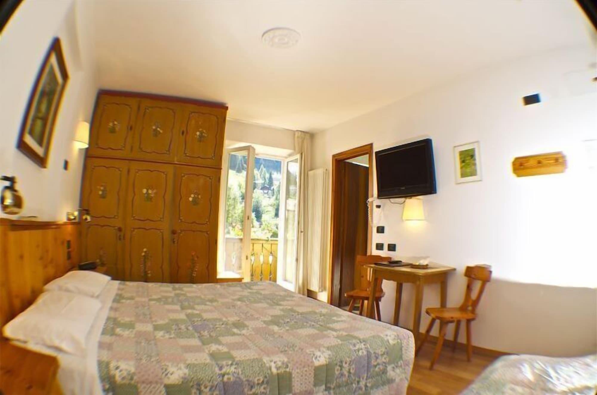 Laurino Hotel Moena Luaran gambar