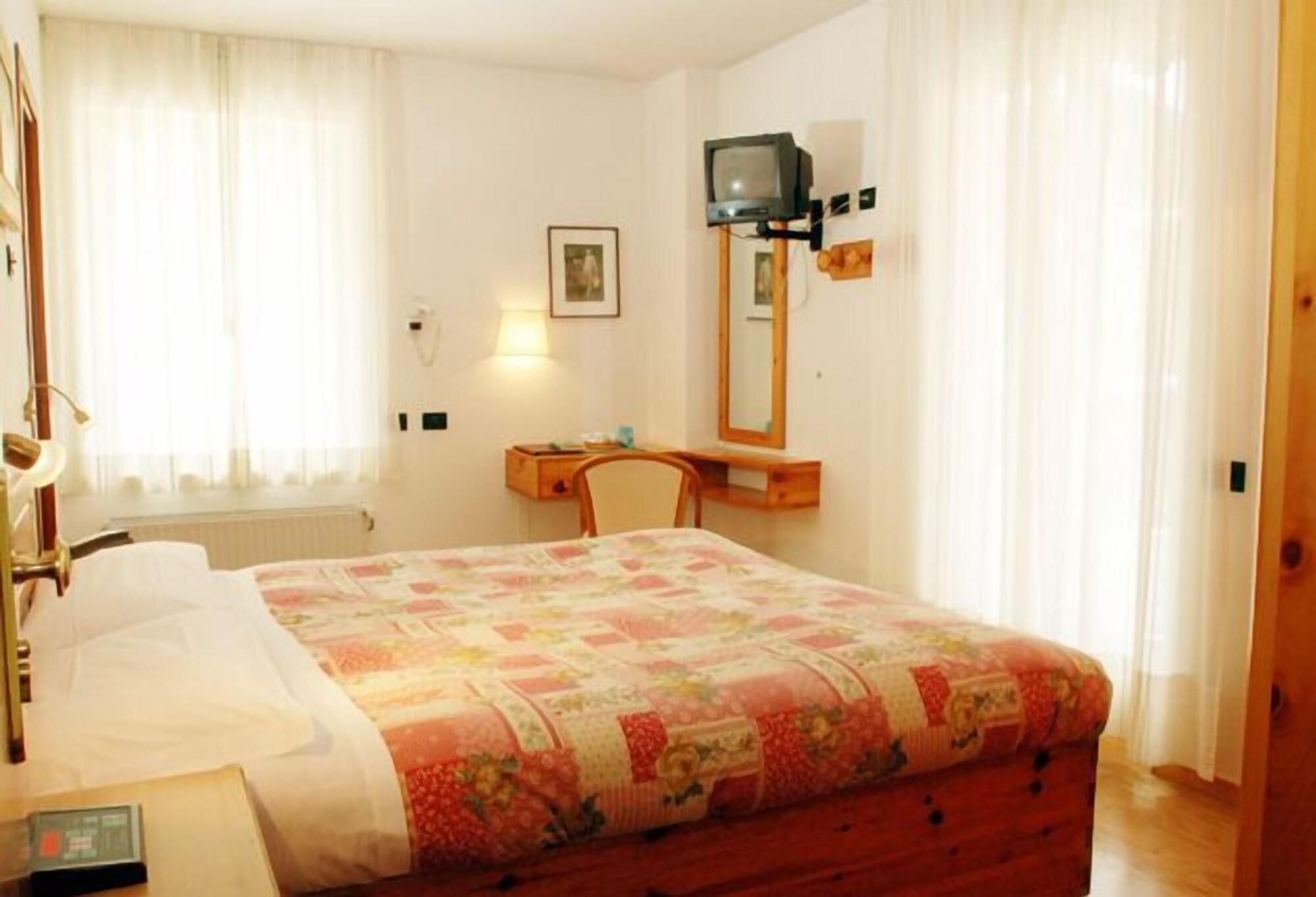 Laurino Hotel Moena Luaran gambar