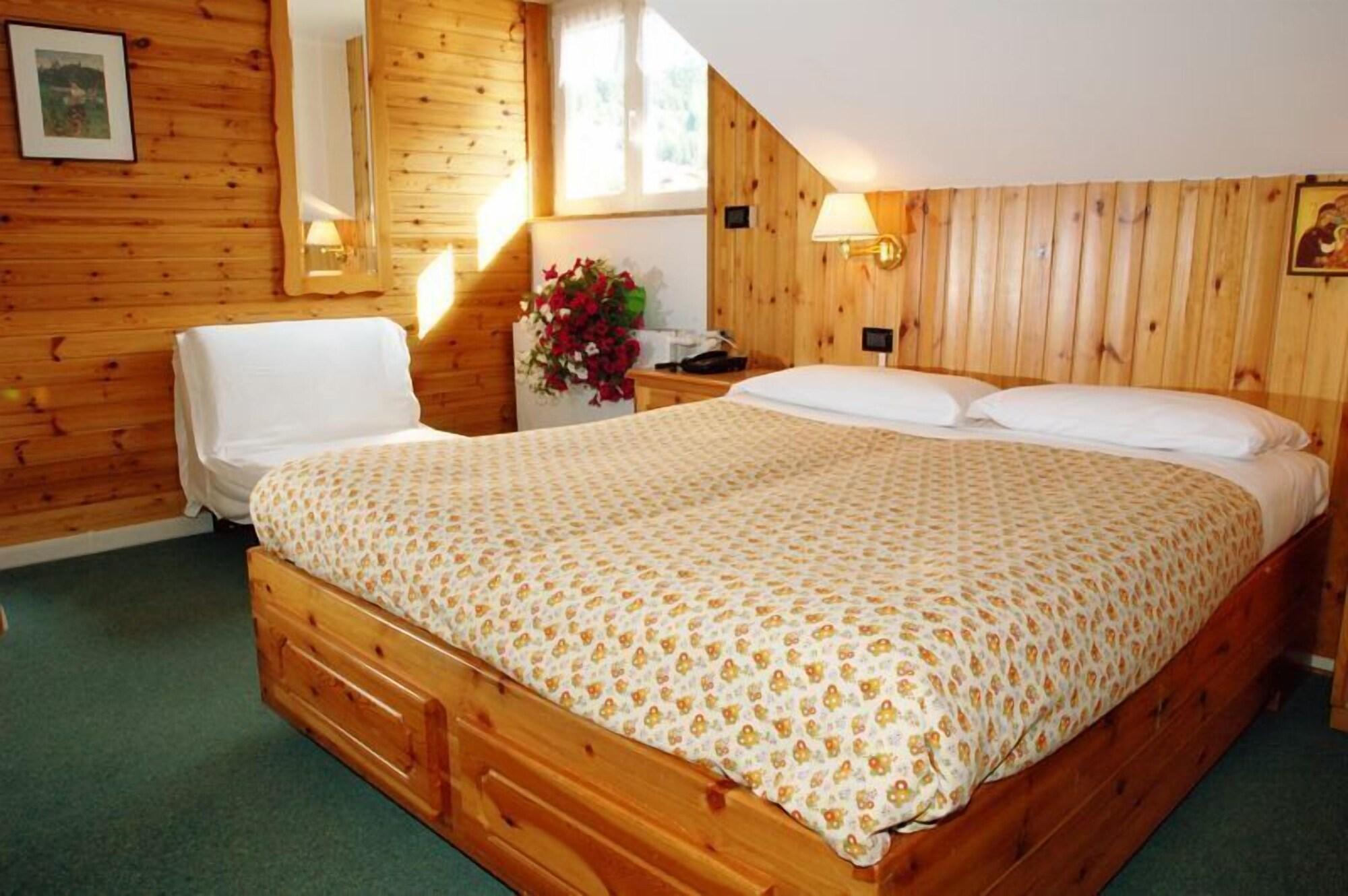 Laurino Hotel Moena Luaran gambar