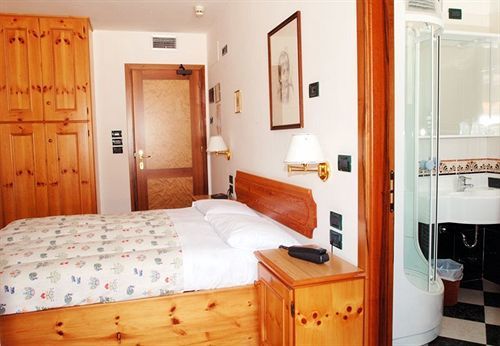 Laurino Hotel Moena Luaran gambar